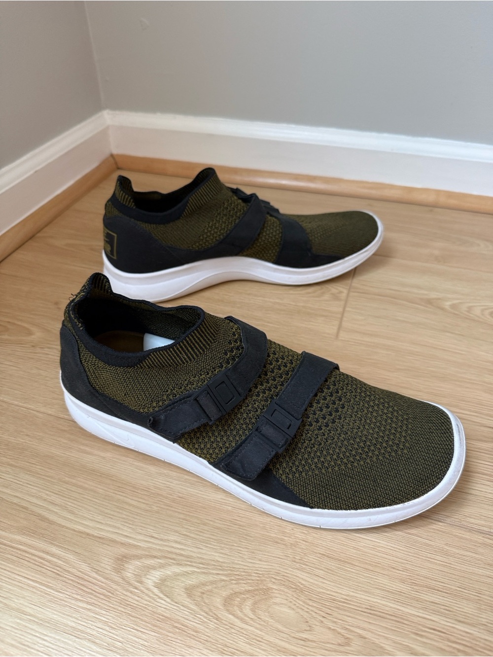 Nike Air Sock Racer Ultra Flyknit Slip-On Sneakers